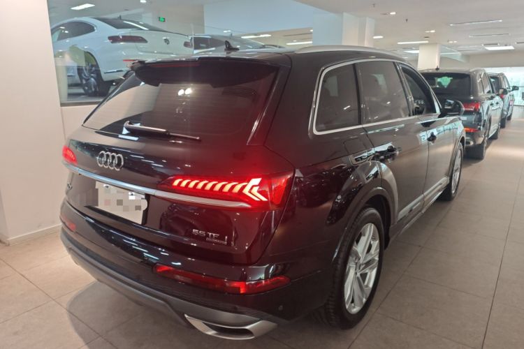 Used Audi Q7 2021 55 TFSI quattro S line Sport model Rear Right 45 Deg