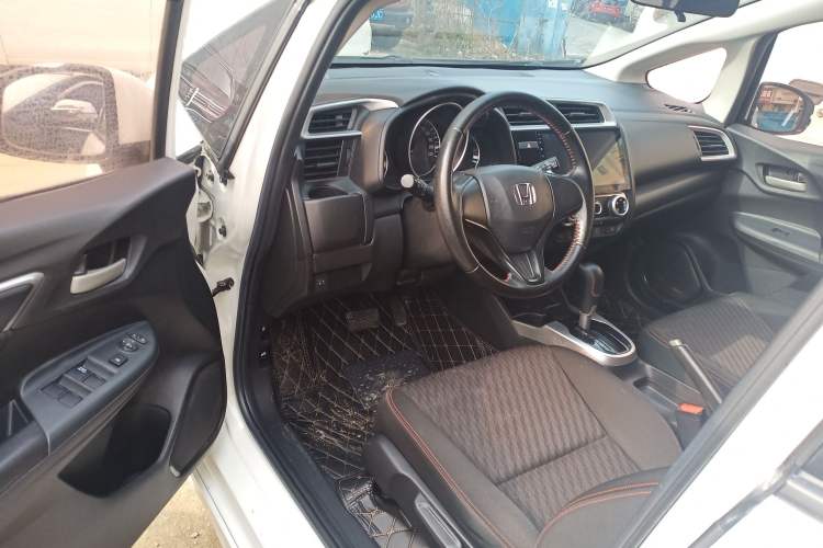 Used Honda Fit 2018 1.5L CVT Trendy Run+ Edition
