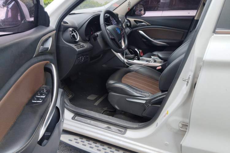 Used BYD Song New Energy 2017 Song DM 1.5TID All-Wheel Drive Luxury Model