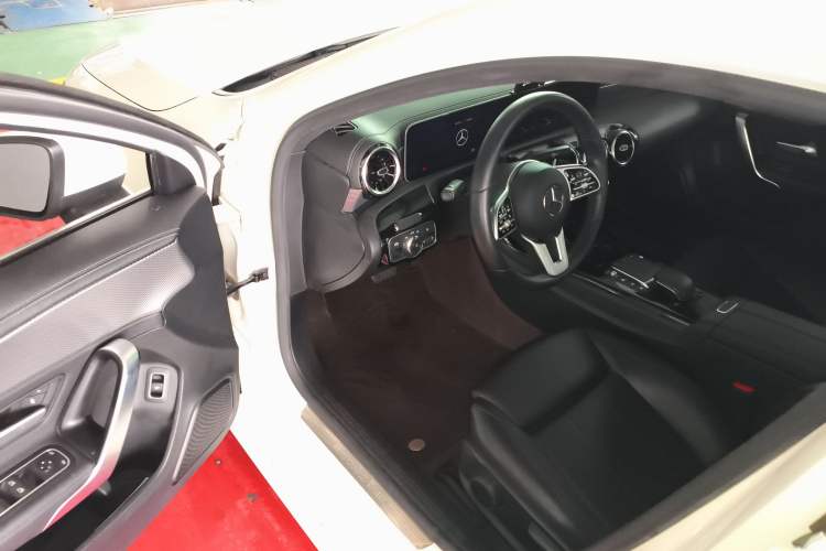 Used Mercedes-Benz A-Class 2020 Second Facelift A 180 L Sport Sedan Driver Seat