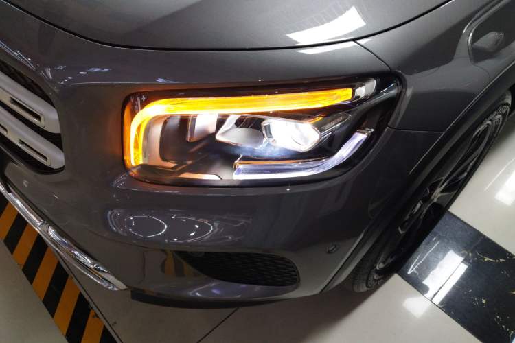 Used Mercedes-Benz GLB 2023 GLB 220 Fashion Model