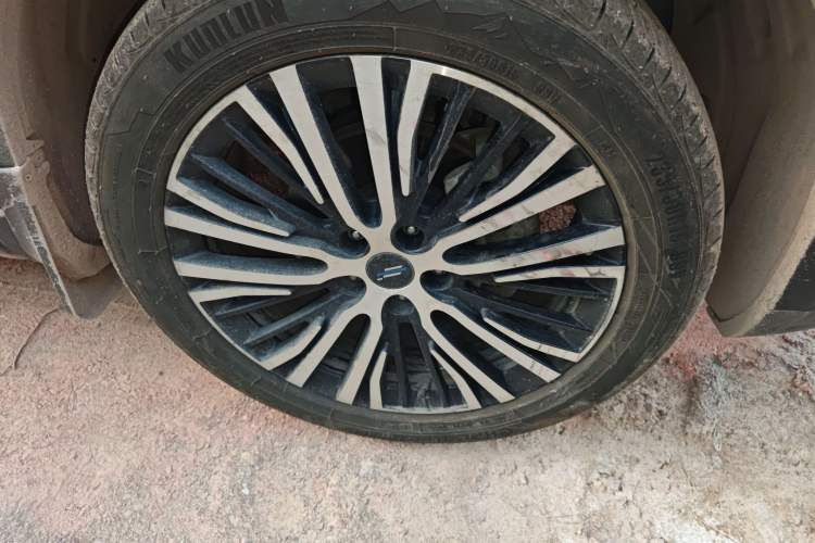 Used CHANGAN OSHAN X7 2020 1.5T Automatic Prestige Edition
