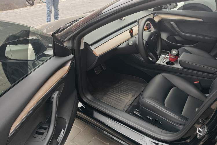 Used Tesla Model 3 2022 Rear-Wheel-Drive Version
