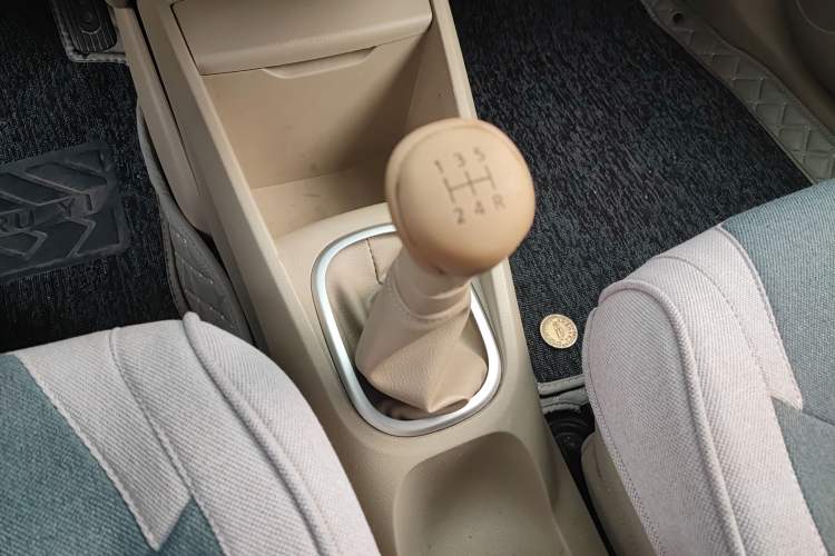 Used Venucia D50 2012 1.6L Manual Comfort Edition