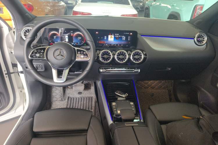 Used Mercedes-Benz GLA 2023 GLA 220
