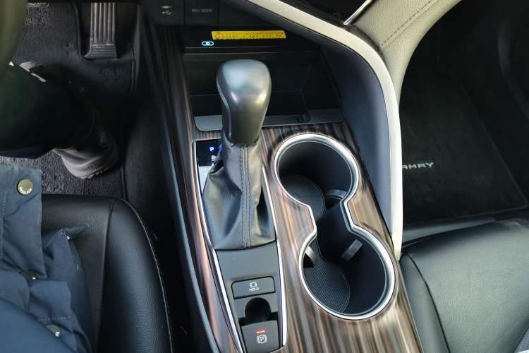 Used Toyota Camry 2018 2.0G Luxury Edition