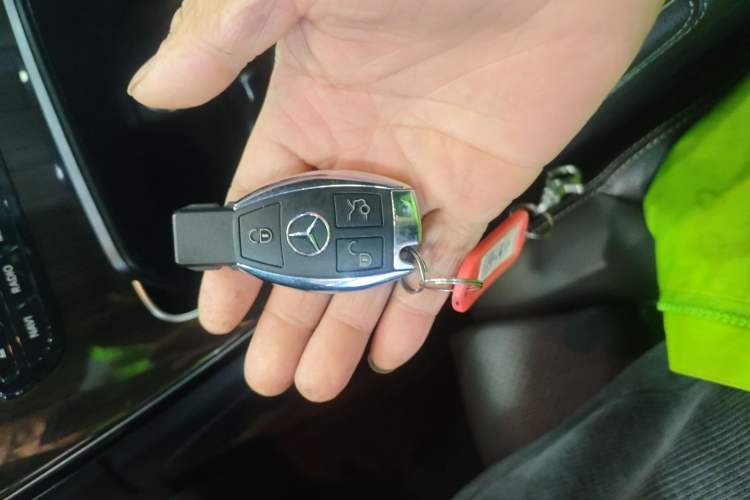 Used Mercedes-Benz GLC 2016 GLC 260 4MATIC Luxury Model