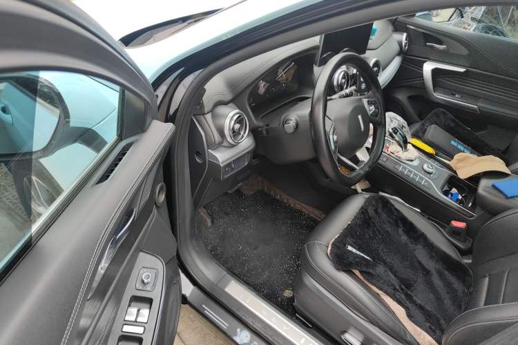 Used Wey VV5 2020 1.5T Two-Wheel Drive Smart Pioneer Driver Seat