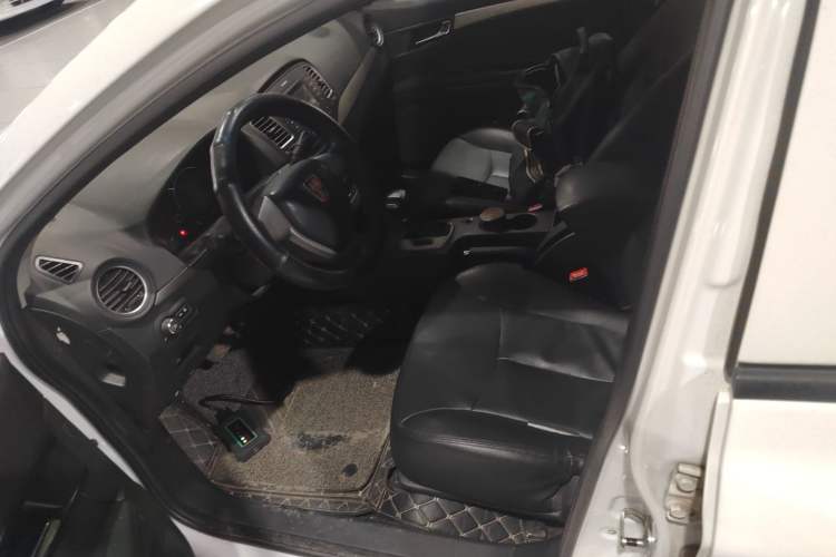 Used Roewe 350 2015 1.5L Automatic Luxury Sunroof Edition