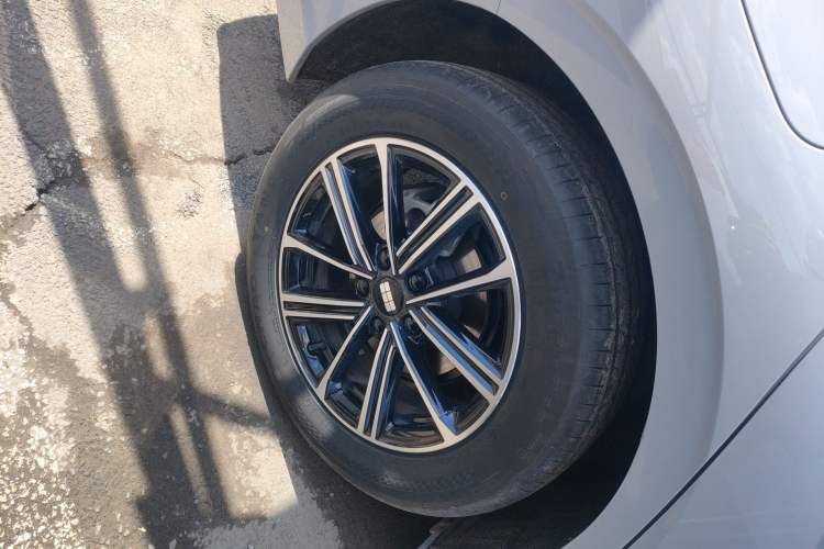 Used Geely Galaxy A7 2025 Model EM-i 70km Exploration Edition
