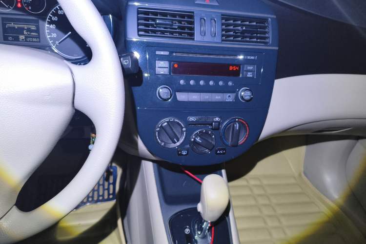 Used Nissan Tiida 2011 1.6L CVT Comfort Model