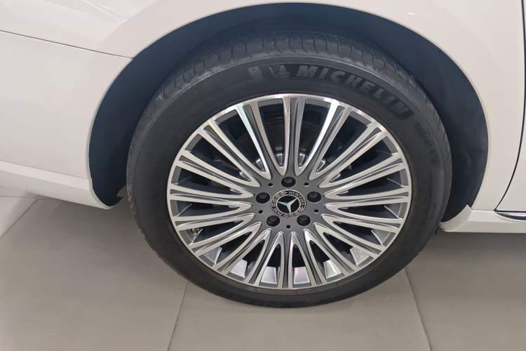 Used Mercedes-Benz E-Class 2023 Updated E 300 L Luxury Edition