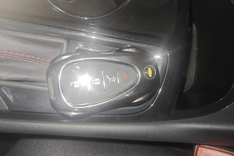 Used Chevrolet Equinox 2022 Mild Hybrid 550T RS Smart Boundary-Setting Edition Interior 1