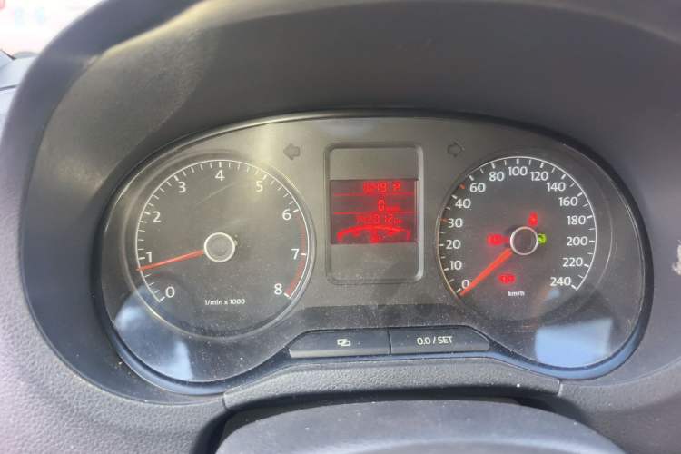 Used Volkswagen Polo 2011 1.4L Automatic ZhiShang Version