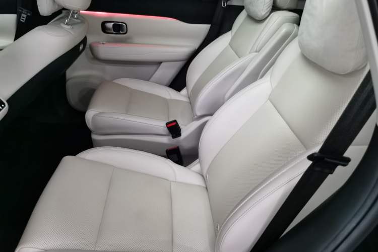 Used Leapmotor C16 2024 Range-Extended 200 LiDAR Edition Left Rear Seat