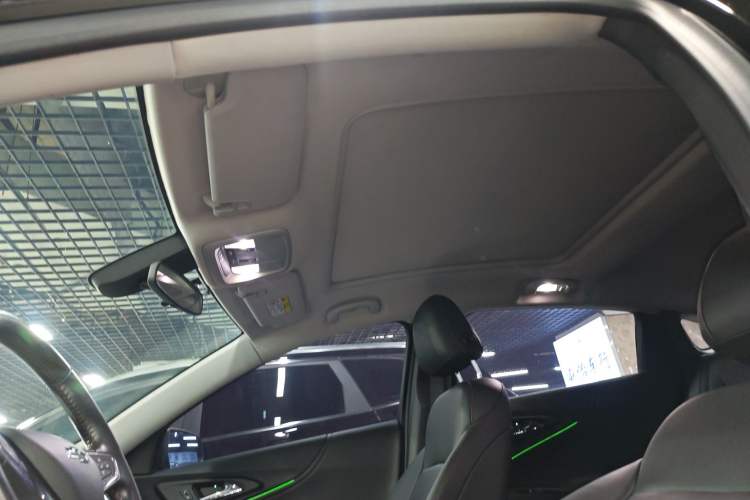 Used Chevrolet Malibu XL 2020 Redline 550T Automatic Sport Edition Headliner