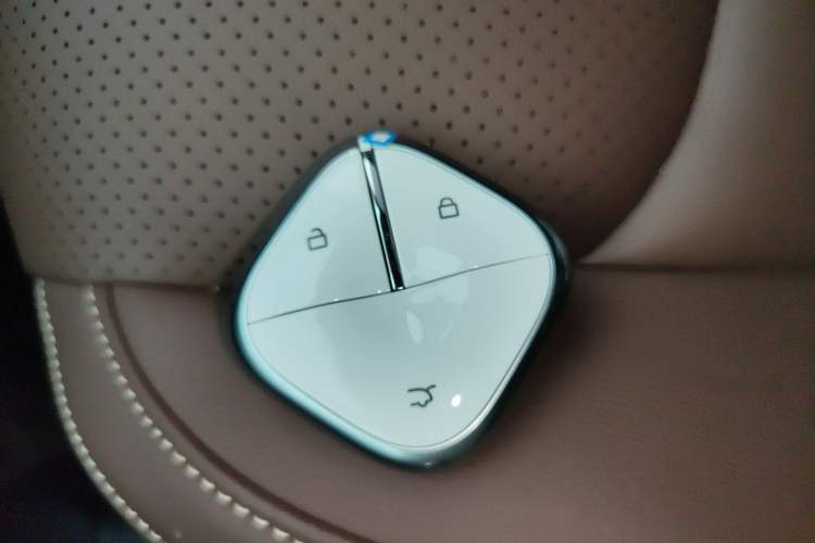 Used Wuling Bingo 2023 333 km Lingxi Connected Version
