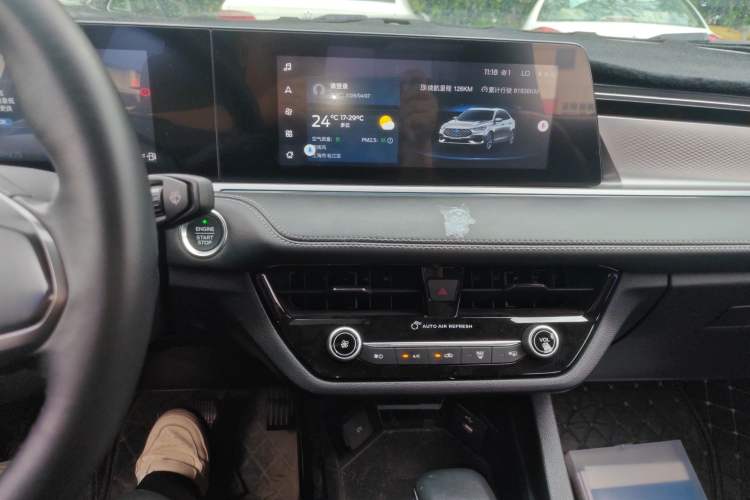 Used Ford Escort 2021 1.5L Automatic Diamond Edition Audio And AC Panel