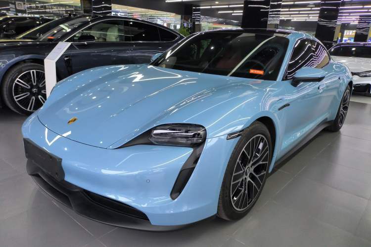 Used Porsche Taycan 2022-Year Updated Taycan