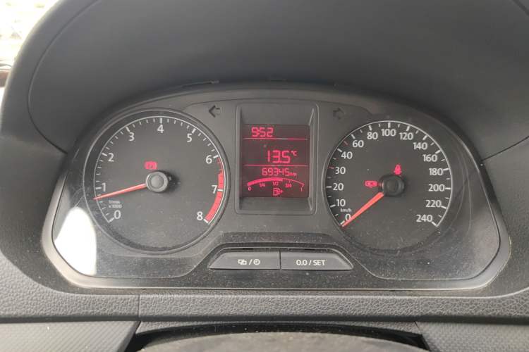 Used Volkswagen Jetta 2015 Value Edition 1.6L Manual Fashionable Style