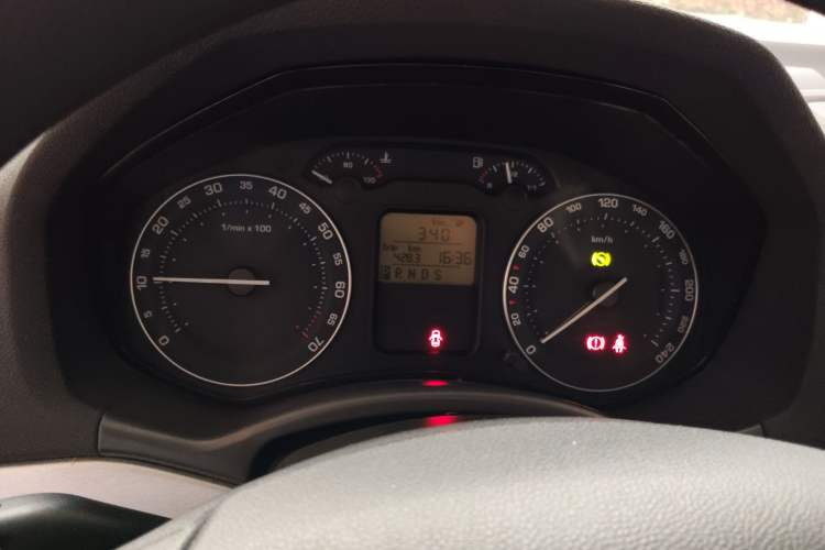 Used Skoda Octavia 2009 1.6L Automatic Elegance Edition Instrument Cluster