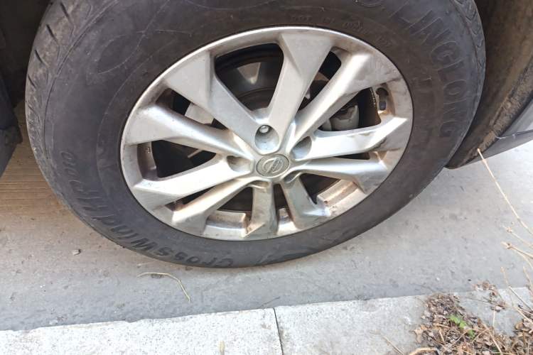 Used Nissan X-Trail 2015 2.0L CVT Comfort MAX Edition 2WD