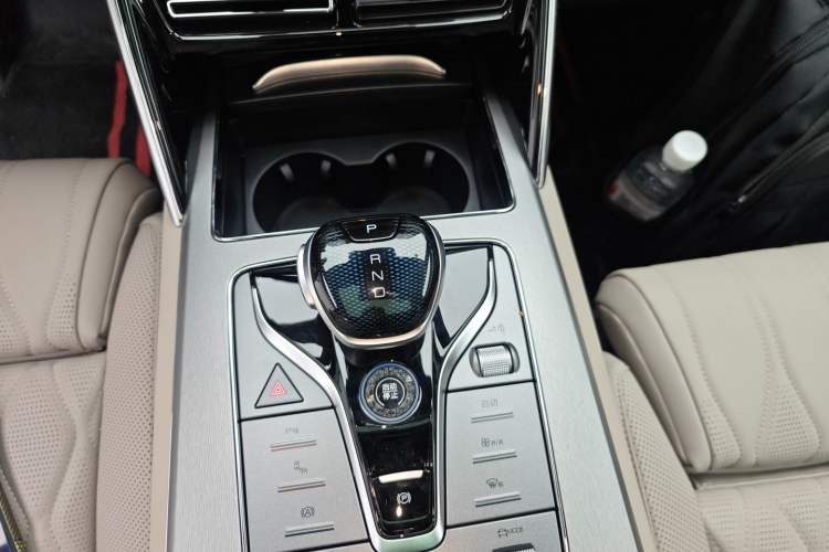 Used BYD Tang New Energy 2025 DM-i 115KM Cloud Ride Flagship Model Gear Lever