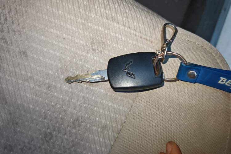 Used Wuling Rongguang V 2019 1.5L Window-Sealed Utility Model China VI LAR Vehicle Key