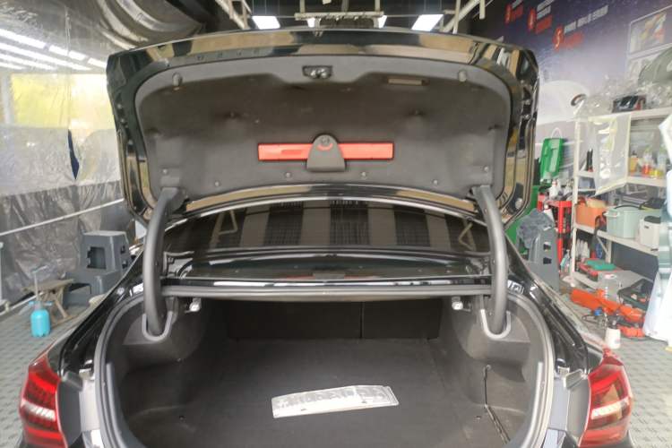 Used Hongqi H5 2022 Classic Model Facelift 1.5T DCT Qiyun Edition Trunk