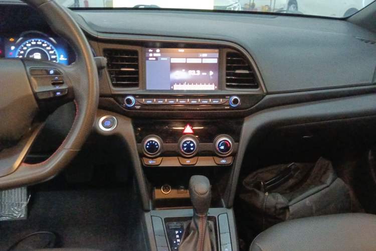 Used Hyundai Elantra (6th Generation / Lingdong) 2019 1.4T Dual-Clutch Xuan Dong · Dynamic Model
