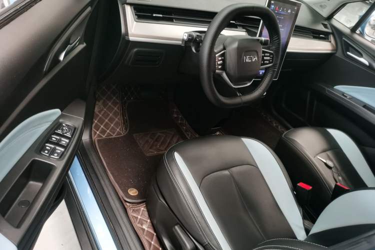 Used NETA V 2021 Long-Range Entertainment Edition Upgrade Model
