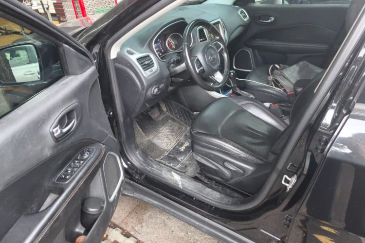 Used Jeep Compass 2017 200T Automatic Family Edition