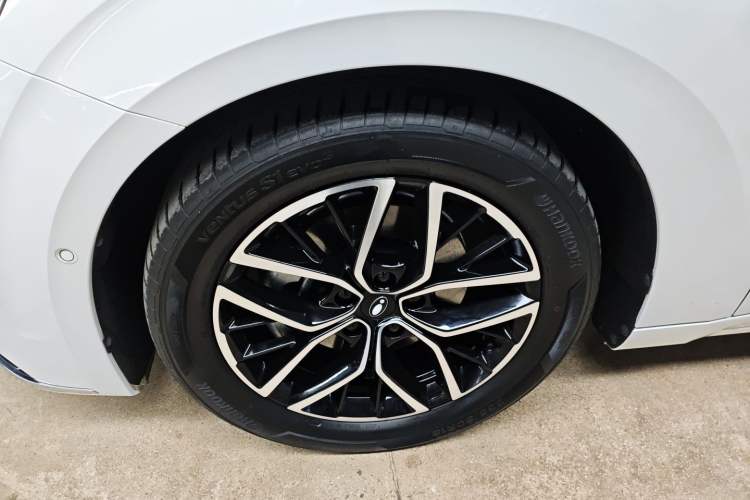 Used ORA Lightning Cat 2022 555 km Luxury Edition