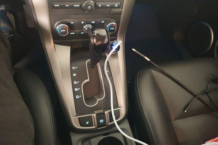 Used Chevrolet Captiva 2014 2.4L 4x4 Flagship Edition 7 Seats