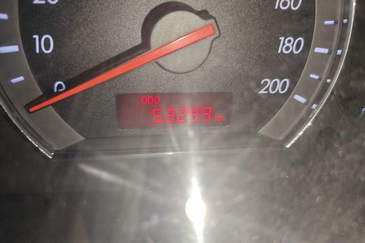 Used Changan Alsvin V3 2012 1.3L Manual Luxury Version China IV Standard