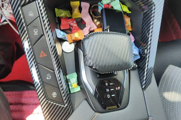 Used Lynk & Co 06 EM-P 2022 PHEV 84 km Range Pro Version