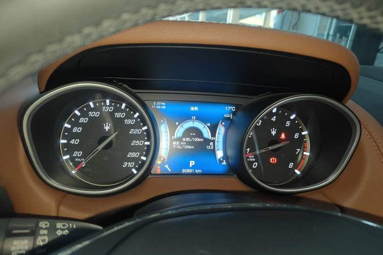 Used Maserati Levante 2016 3.0T Standard Edition Instrument Cluster