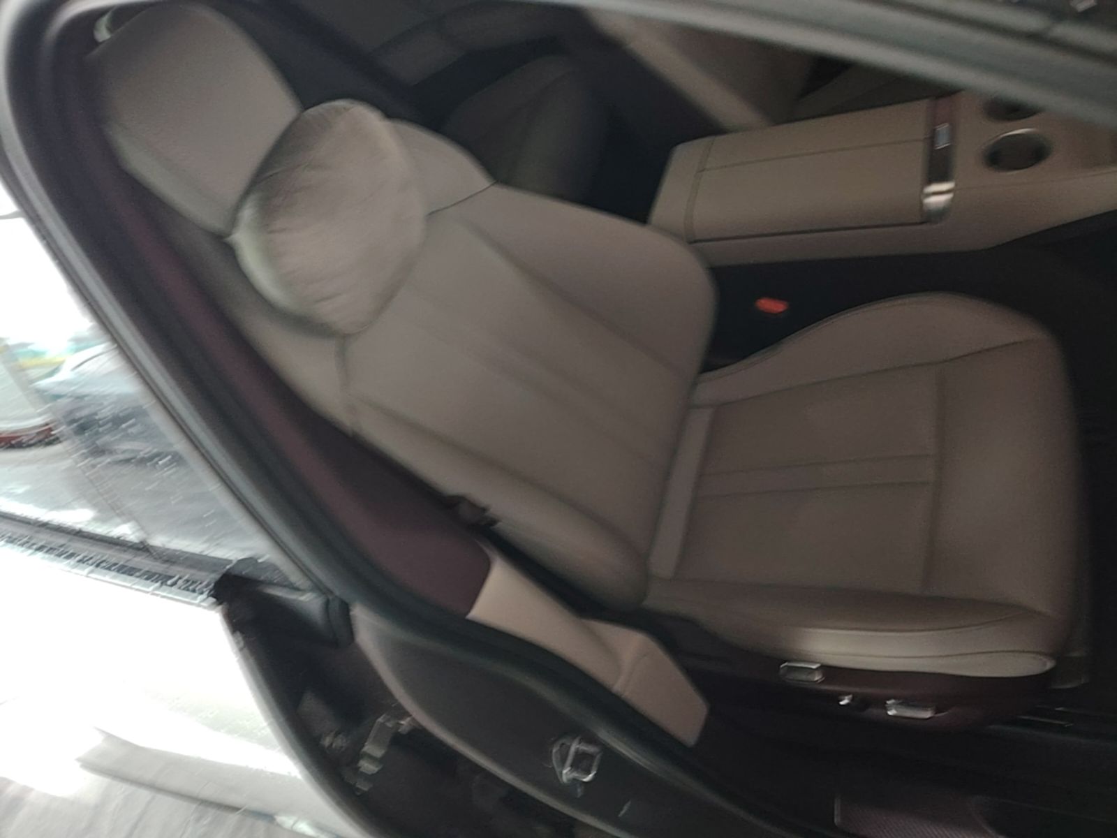 Xiaomi Auto YU7 2025 Ultra-Long Range Rear-Wheel Drive Version — снимка 19