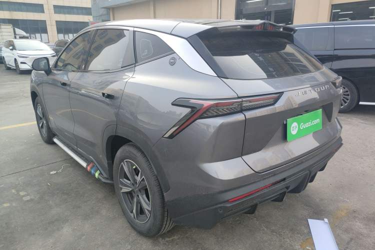 Used JETOUR Dashing 2023 1.5T DCT Starlight Shine Pro Edition
