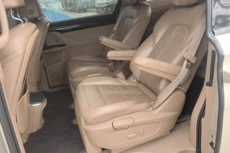 Used Buick GL8 2017 ES 28T Luxury Model China V Standard
