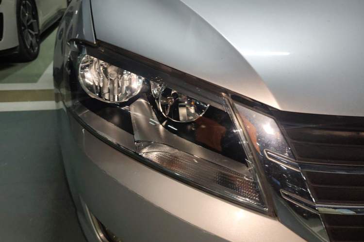 Used Volkswagen Lavida 2013 Revised Classic 1.6L Automatic Fashion Edition
