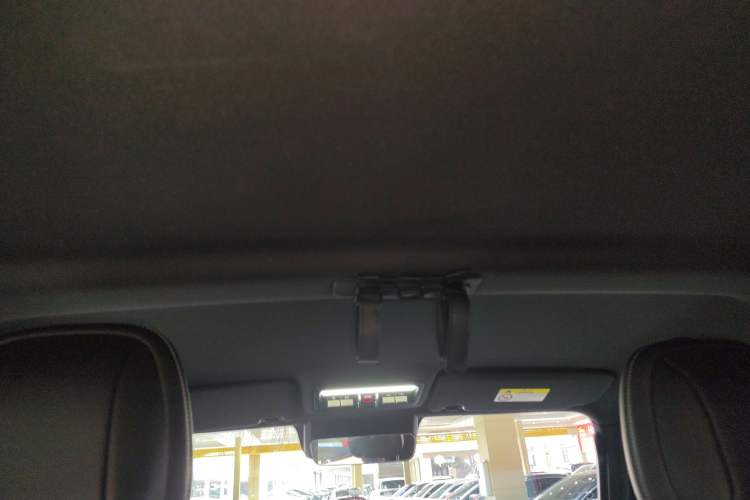 Used iCAR V23 2025 401 Two-Wheel Drive Intelligent Driving Version Headliner