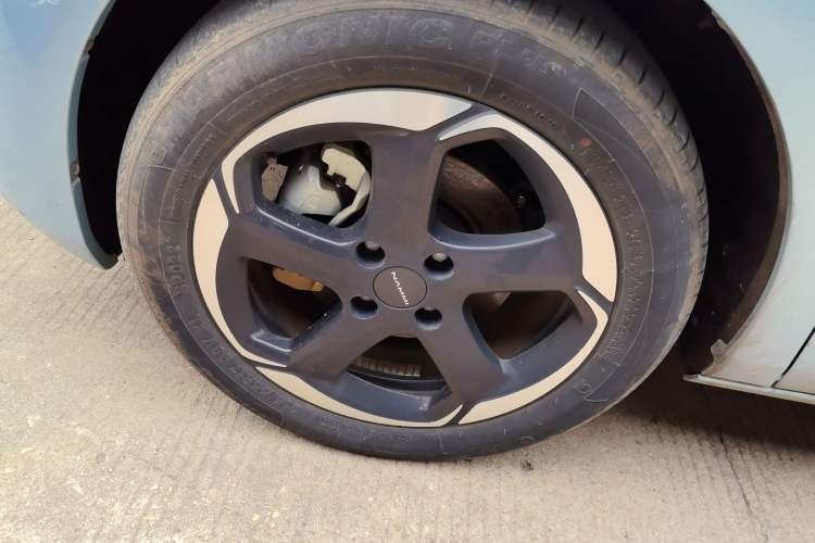 Used Dongfeng NAMMI 01 2024 430 Max Smart+ Left Front Wheel Hub