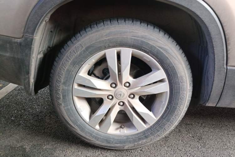 Used CHANGAN CS75 2016 1.8T Automatic Elite Model China V Standard
