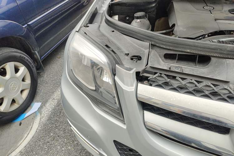 Used Mercedes-Benz GLK-Class 2014 GLK 200 Standard Model Right Front Headlight