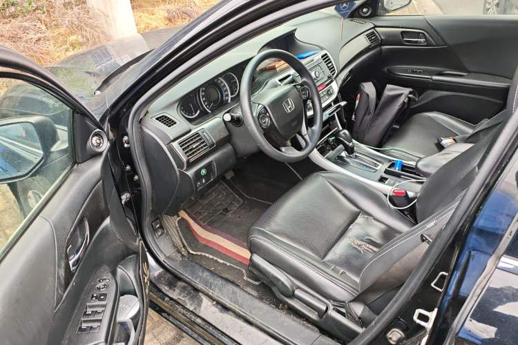 Used Honda Accord 2015 2.0L LX Comfort Edition
