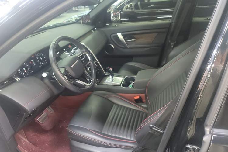 Used Land Rover Discovery Sport 2022 249 PS R-Dynamic S Performance Edition 5 Seats Left Front Seat