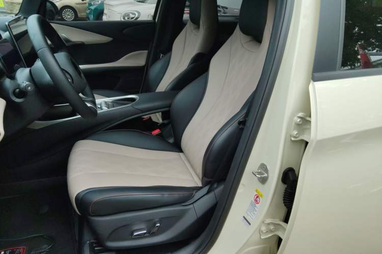 Used BYD Dolphin 2023 420 km Fashion Edition