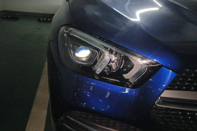 Used Mercedes-Benz GLE 2020 GLE 350 4MATIC Luxury Model Right Front Headlight