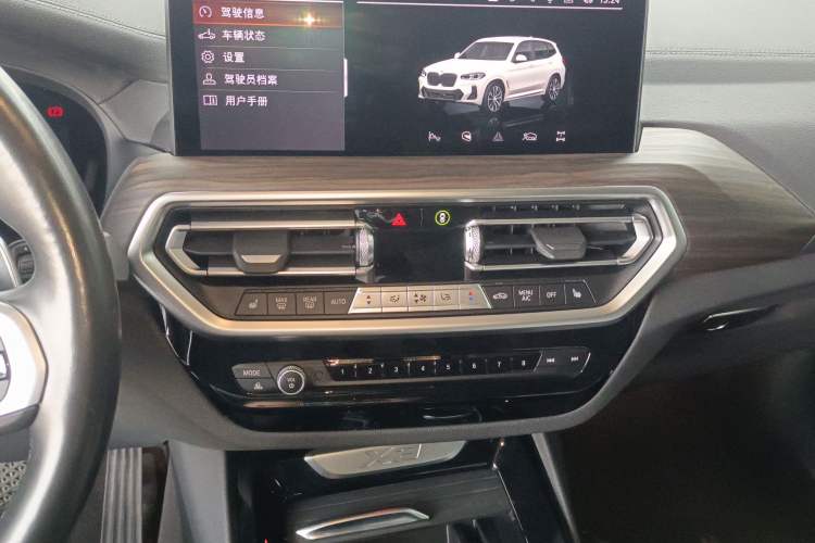 Used BMW X3 2022 Second Facelift xDrive30i Leading Edition M Night Sky Package
